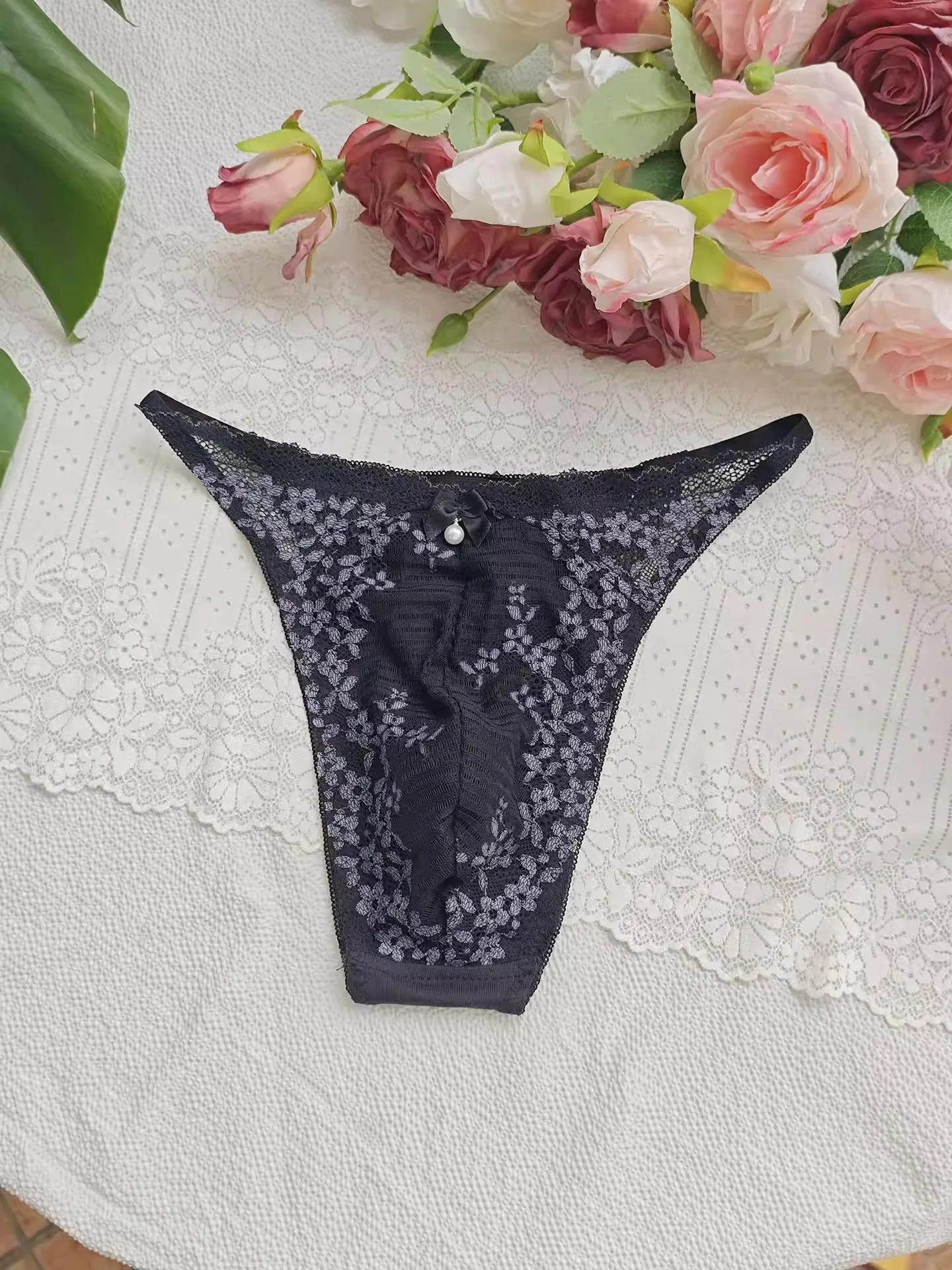 Мужские трусы-брифы из черного – обзор и цена Embroidery Gift