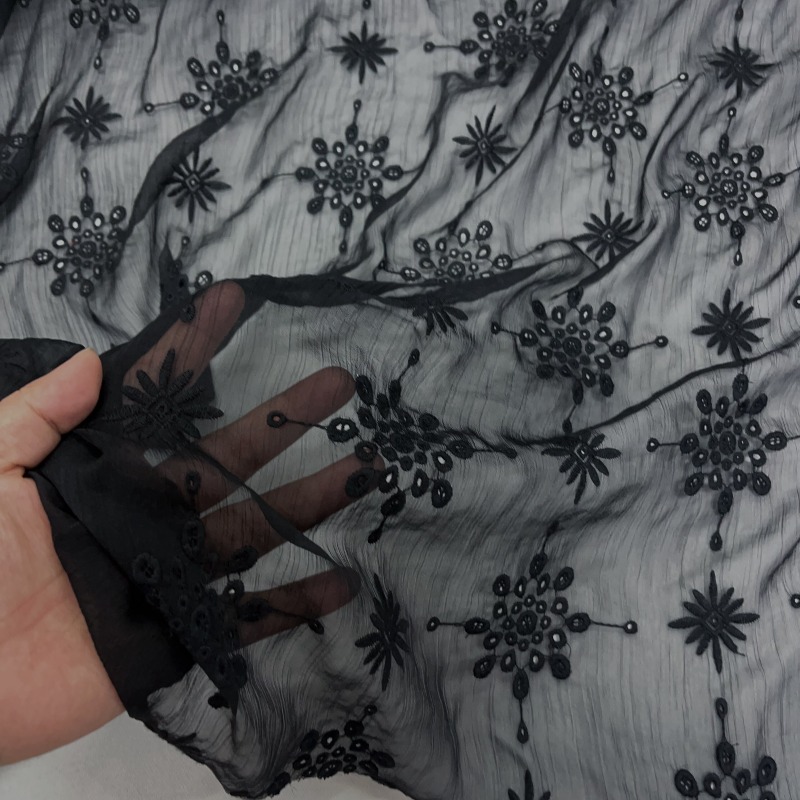 Черная полупрозрачная шифонова – обзор и цена Embroidery Knot